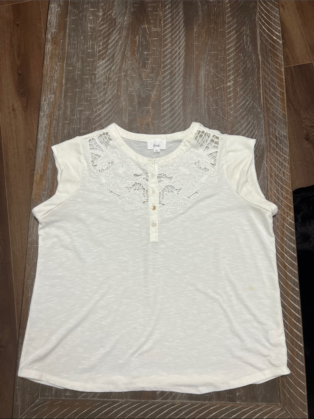 Fyve Ladies Cream Lace Yoke Henley Cap Sleeve Top
